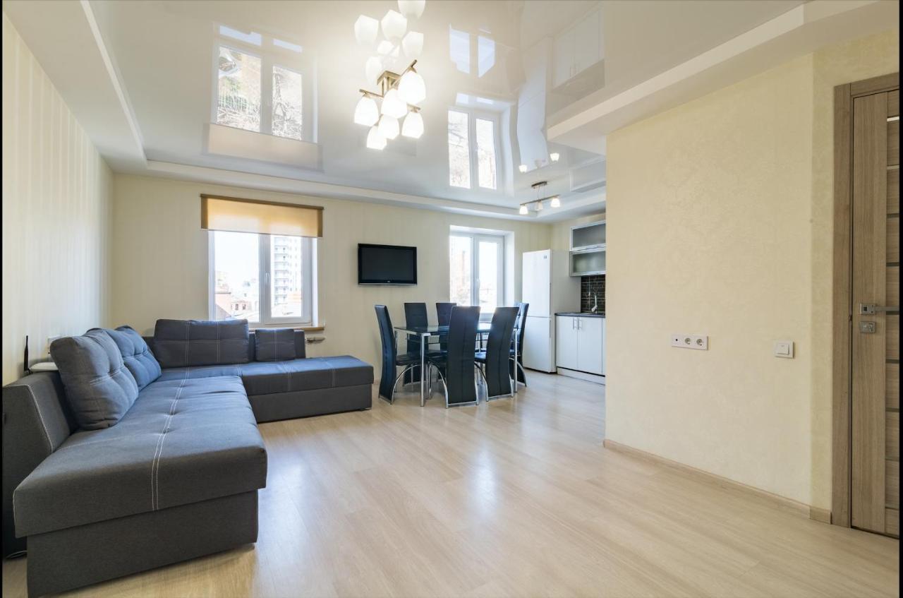 Luxury 2-Bedroom Most City Area, Center Днепър Екстериор снимка